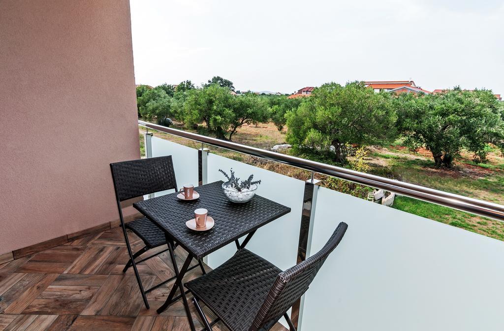 Apartments Lapidem ซูโกชัน ภายนอก รูปภาพ